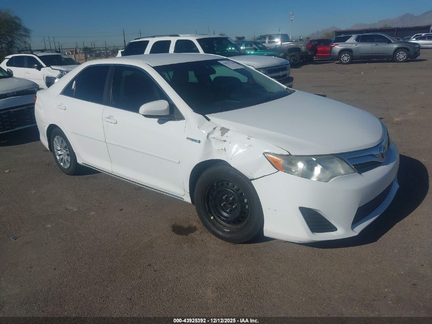 TOYOTA CAMRY HYBRID LE
