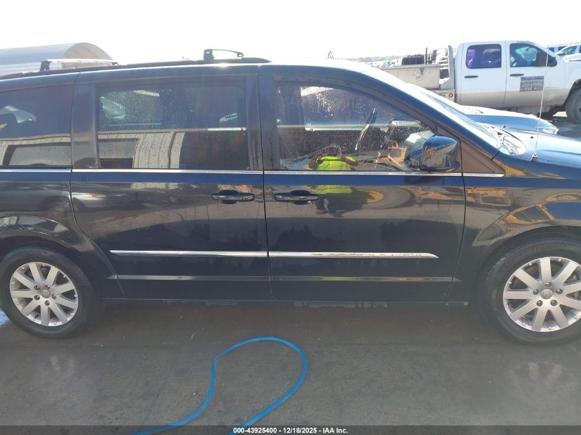 2015 Chrysler Town & Country Touring VIN: 2C4RC1BG4FR673032 Lot: 43925400
