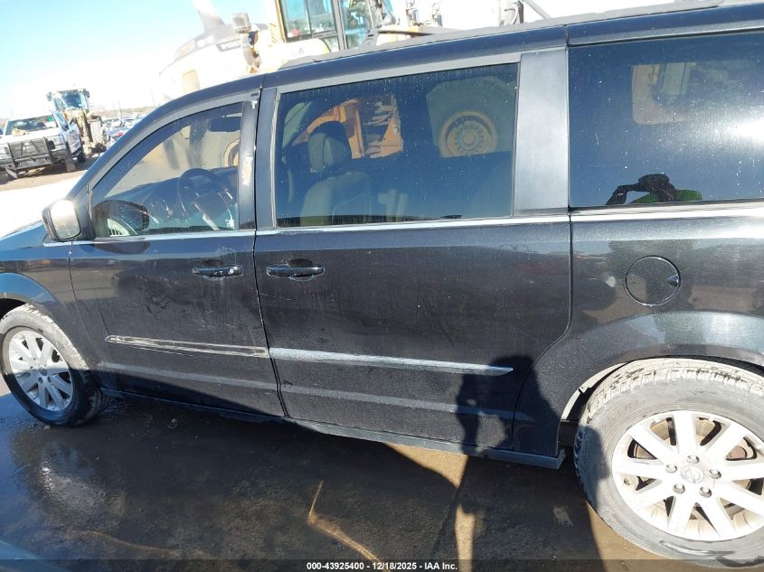 2015 Chrysler Town & Country Touring VIN: 2C4RC1BG4FR673032 Lot: 43925400