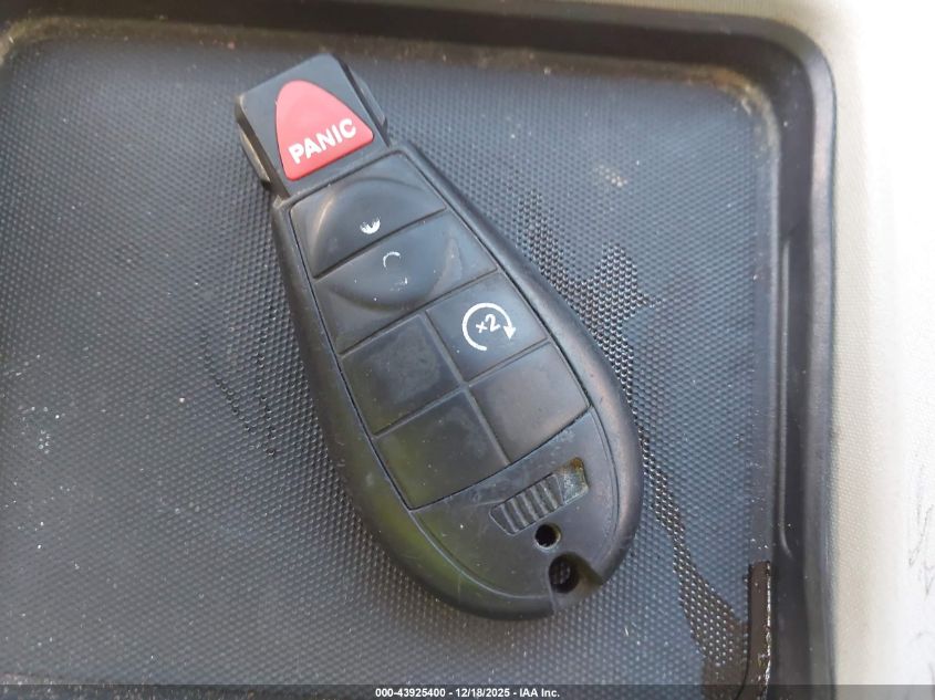 2015 Chrysler Town & Country Touring VIN: 2C4RC1BG4FR673032 Lot: 43925400