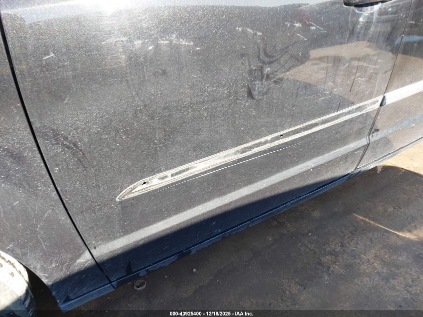 2015 Chrysler Town & Country Touring VIN: 2C4RC1BG4FR673032 Lot: 43925400