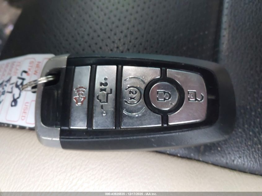 2017 Ford F-350 Lariat VIN: 1FT8W3BTXHEC31075 Lot: 43925535