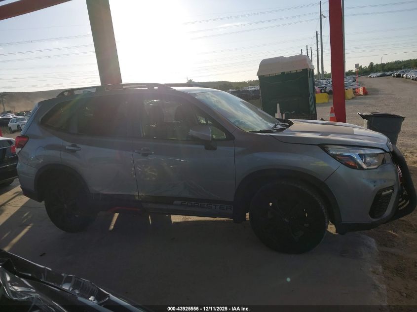 2019 Subaru Forester Sport VIN: JF2SKAKC2KH505964 Lot: 43925556