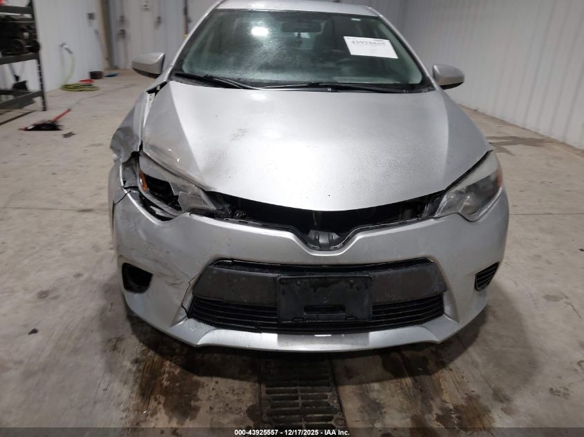 2015 Toyota Corolla Le VIN: 5YFBURHE2FP270833 Lot: 43925557