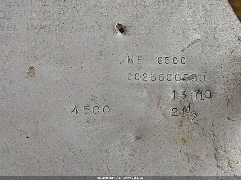 1977 Massey Furgeson Mg 6500 VIN: 202660550 Lot: 43925611