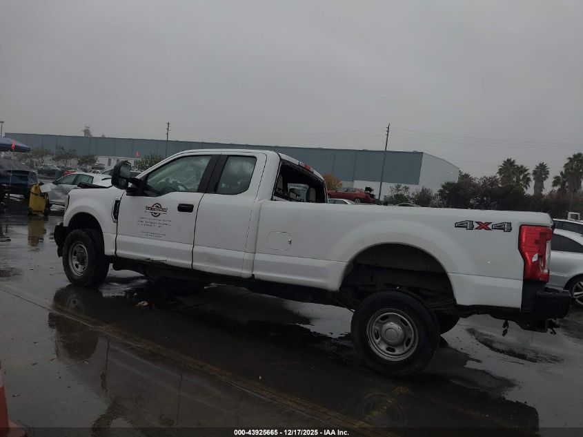 2017 Ford F-250 Xl VIN: 1FT7X2B60HEE47983 Lot: 43925665