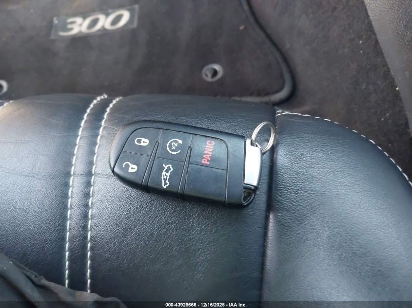 2014 Chrysler 300 300S VIN: 2C3CCABG3EH340349 Lot: 43925666