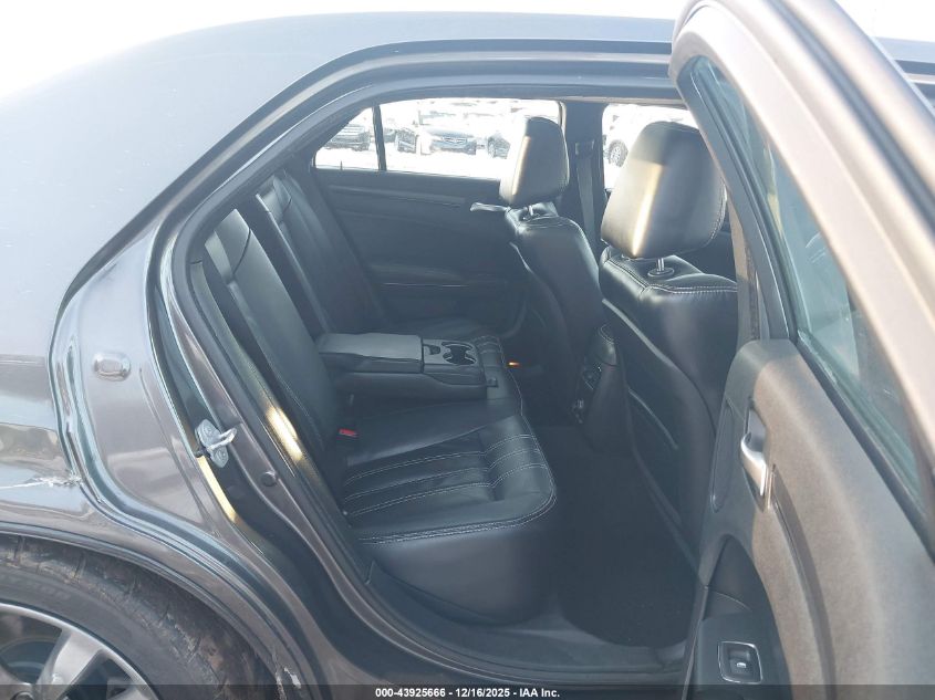 2014 Chrysler 300 300S VIN: 2C3CCABG3EH340349 Lot: 43925666