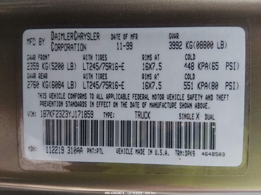 2000 Dodge Ram 2500 St VIN: 1B7KF23Z3YJ171859 Lot: 43925678