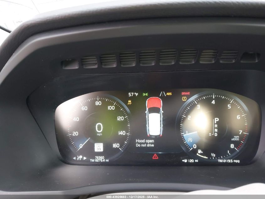 2020 Volvo Xc90 T5 Momentum 7 Passenger VIN: YV4102CKXL1555160 Lot: 43925683