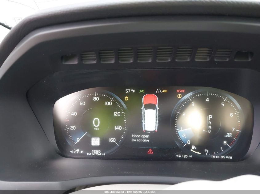 2020 Volvo Xc90 T5 Momentum 7 Passenger VIN: YV4102CKXL1555160 Lot: 43925683