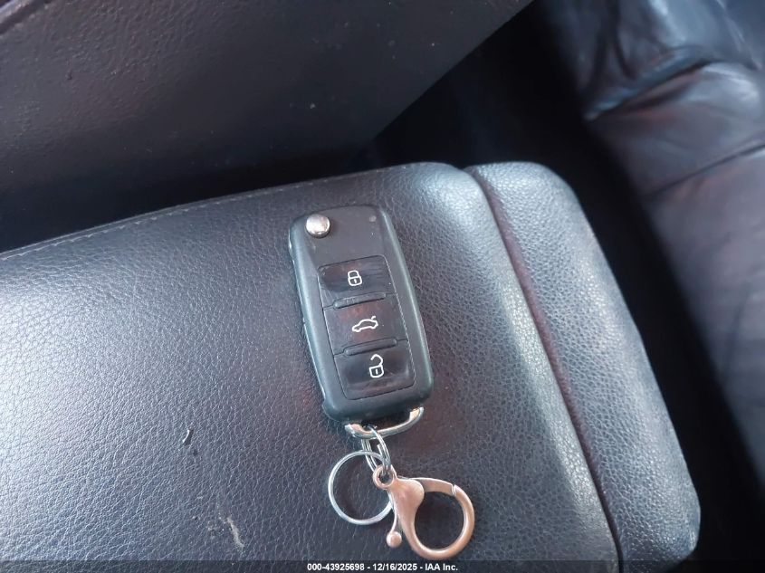 2011 Volkswagen Gti 4-Door Autobahn VIN: WVWHV7AJ9BW128760 Lot: 43925698