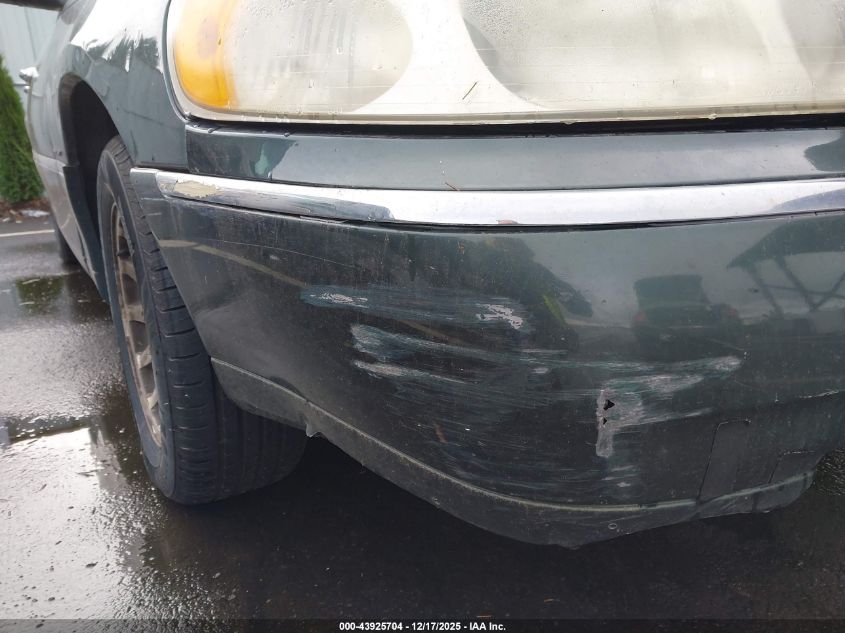 2001 Lincoln Town Car Signature VIN: 1LNHM82WX1Y668863 Lot: 43925704