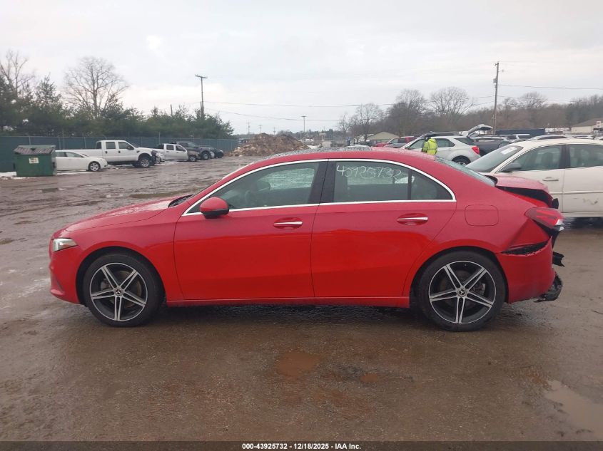2019 Mercedes-Benz A 220 4Matic VIN: WDD3G4FB2KW013301 Lot: 43925732