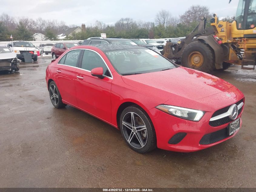 2019 Mercedes-Benz A 220 4Matic VIN: WDD3G4FB2KW013301 Lot: 43925732