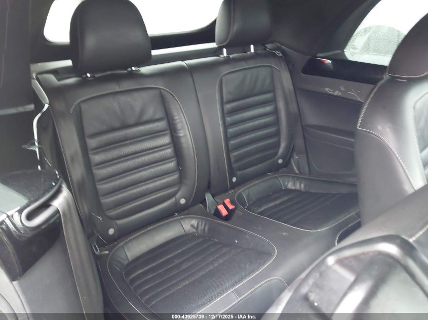 2014 Volkswagen Beetle 1.8T VIN: 3VW517AT4EM818210 Lot: 43925739