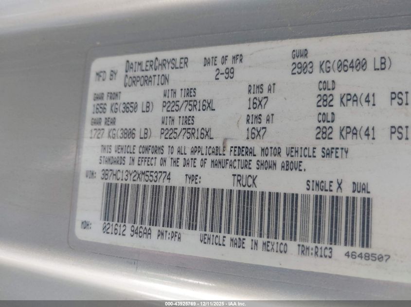 1999 Dodge Ram 1500 St VIN: 3B7HC13Y2XM553774 Lot: 43925769