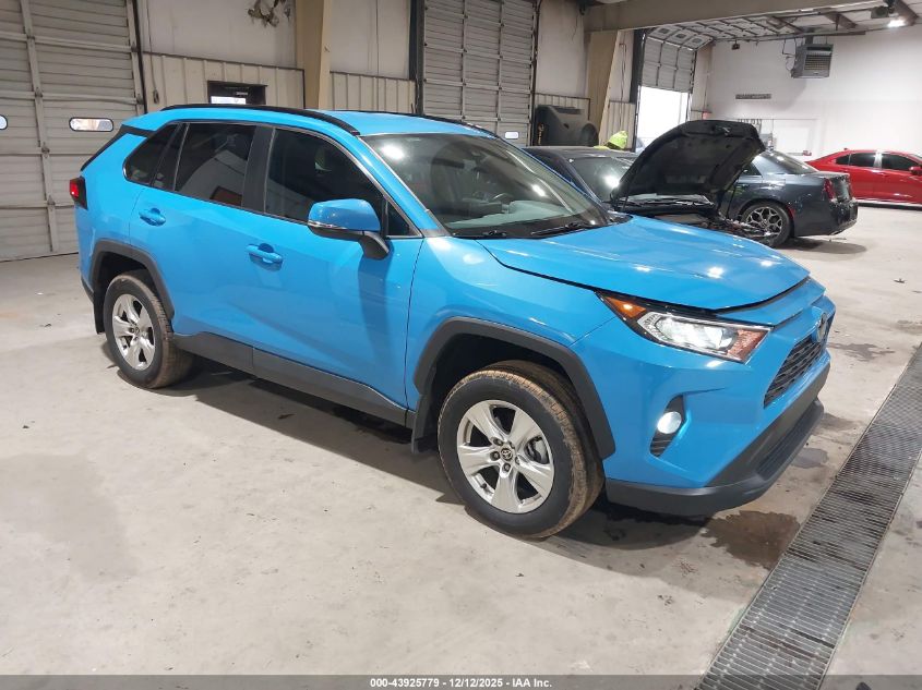 TOYOTA RAV4 XLE