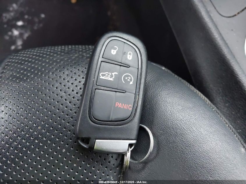 2019 Jeep Cherokee Limited 4X4 VIN: 1C4PJMDX1KD364983 Lot: 43925843