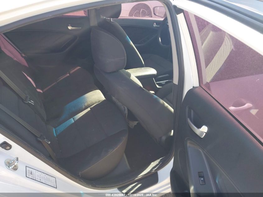 2018 Kia Forte Lx VIN: 3KPFL4A72JE191692 Lot: 43925887