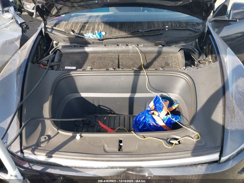 2026 Tesla Model Y Long Range Dual Motor All-Wheel Drive VIN: 7SAYGDED1TF383053 Lot: 43925921