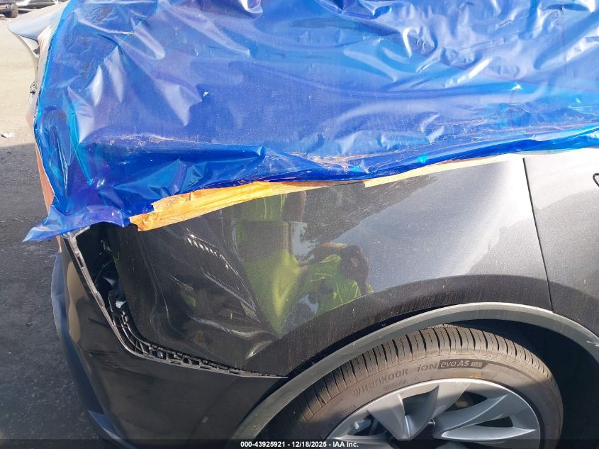 2026 Tesla Model Y Long Range Dual Motor All-Wheel Drive VIN: 7SAYGDED1TF383053 Lot: 43925921