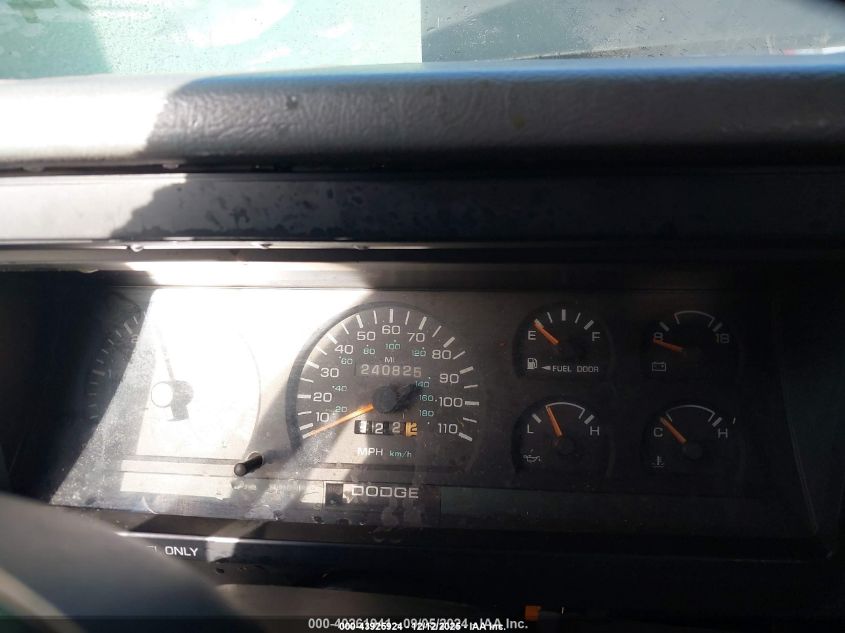 1996 Dodge Dakota VIN: 1B7GL23X8TS608299 Lot: 43925924