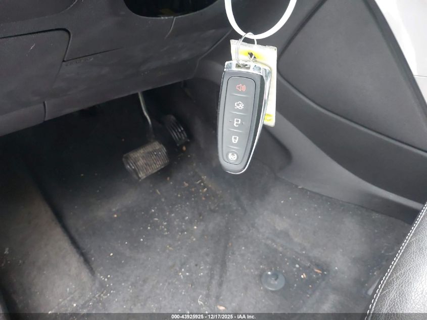 2013 Ford Escape Sel VIN: 1FMCU9H93DUB07742 Lot: 43925925