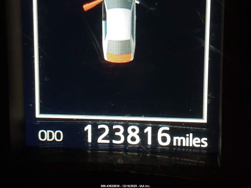 2017 Toyota Corolla Se VIN: 2T1BURHE4HC765375 Lot: 43925938