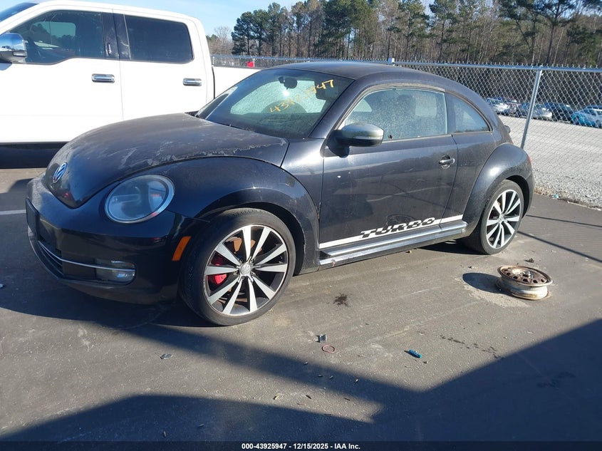 2012 VOLKSWAGEN BEETLE auction photo 2