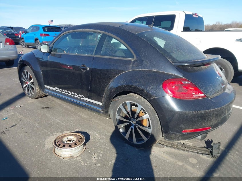 2012 VOLKSWAGEN BEETLE auction photo 3