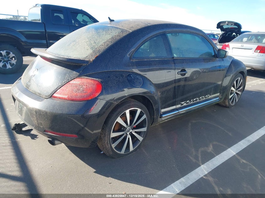 2012 VOLKSWAGEN BEETLE auction photo 4