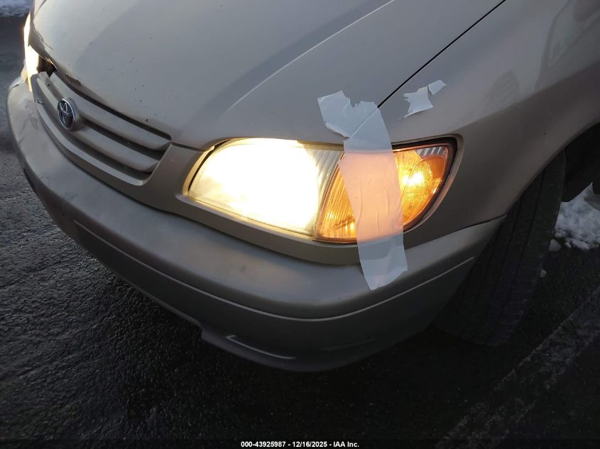 2002 Toyota Sienna Le VIN: 4T3ZF13C42U479037 Lot: 43925987