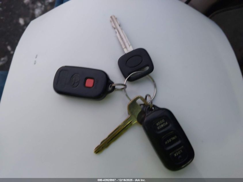 2002 Toyota Sienna Le VIN: 4T3ZF13C42U479037 Lot: 43925987