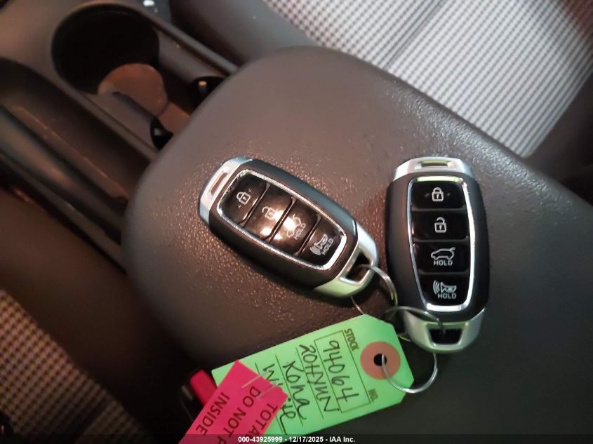 2020 Hyundai Kona Sel VIN: KM8K2CAA2LU556170 Lot: 43925999