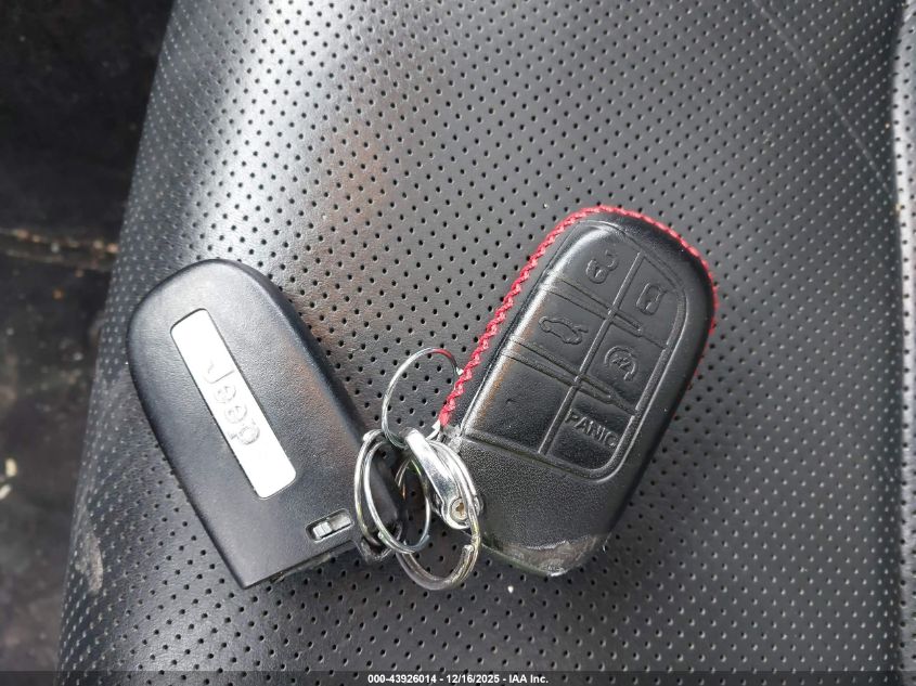 2015 Jeep Grand Cherokee Overland VIN: 1C4RJFCG7FC757159 Lot: 43926014