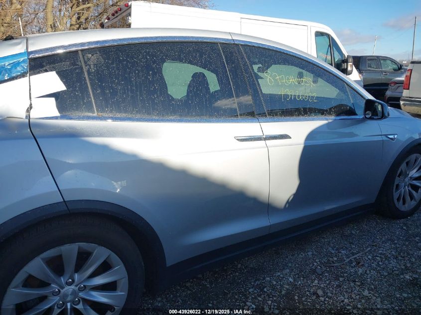 2016 Tesla Model X 60D/70D/75D/90D/P100D VIN: 5YJXCBE2XGF017668 Lot: 43926022