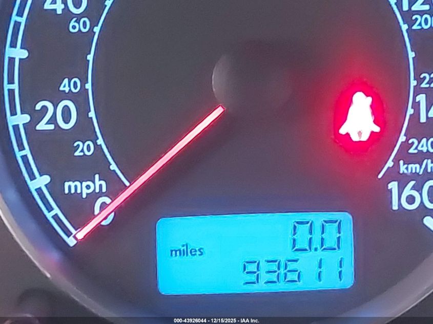 2004 Volkswagen Passat Gls VIN: WVWPD63BX4P041185 Lot: 43926044