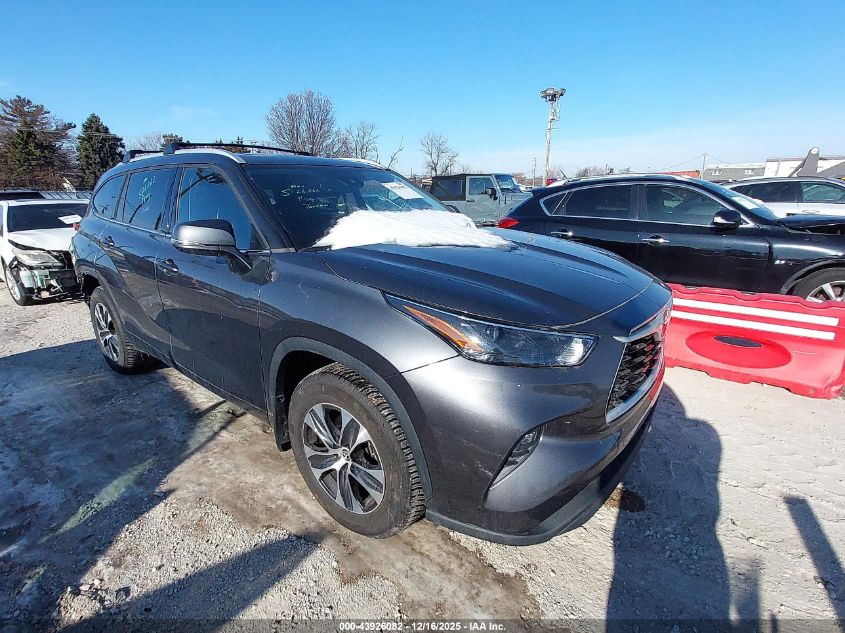 2022 Toyota Highlander Xle VIN: 5TDGZRBH9NS589162 Lot: 43926082