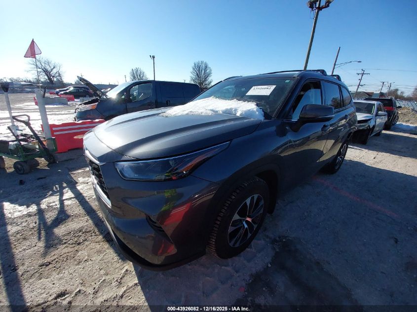 2022 Toyota Highlander Xle VIN: 5TDGZRBH9NS589162 Lot: 43926082