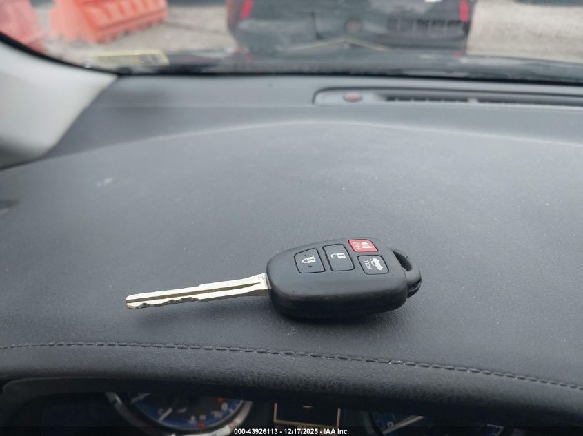 2017 Toyota Corolla Se VIN: 2T1BURHEXHC955245 Lot: 43926113