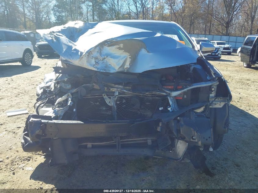 2016 Toyota Camry Le VIN: 4T4BF1FK4GR547623 Lot: 43926127