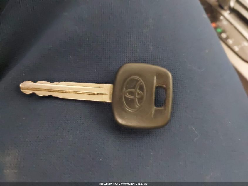 2005 Toyota Camry Le VIN: 4T1BE30K15U957147 Lot: 43926159