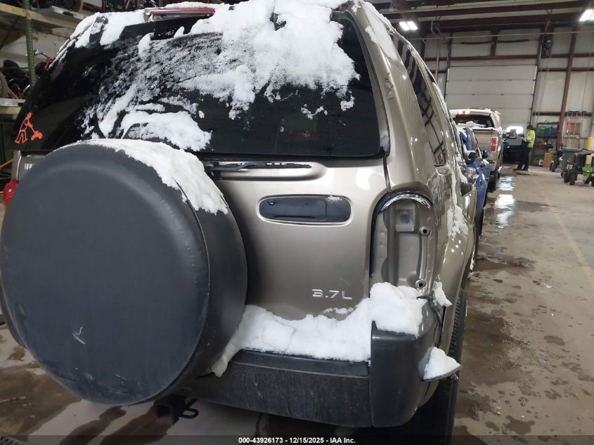 2004 Jeep Liberty Sport VIN: 1J4GL48K74W295839 Lot: 43926173