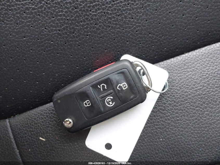 2017 Volkswagen Passat 1.8T Se VIN: 1VWGT7A39HC050040 Lot: 43926183