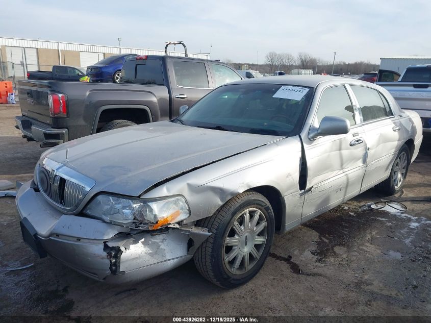 2010 Lincoln Town Car Signature Limited VIN: 2LNBL8CVXAX750378 Lot: 43926282