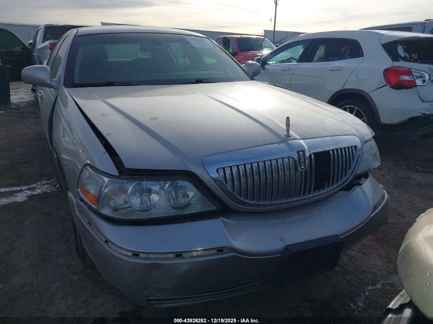 2010 Lincoln Town Car Signature Limited VIN: 2LNBL8CVXAX750378 Lot: 43926282