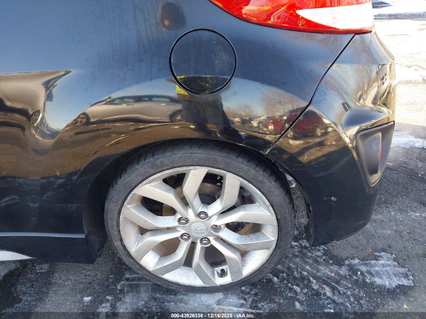 2014 Hyundai Veloster Turbo W/Blue VIN: KMHTC6AE2EU207485 Lot: 43926336