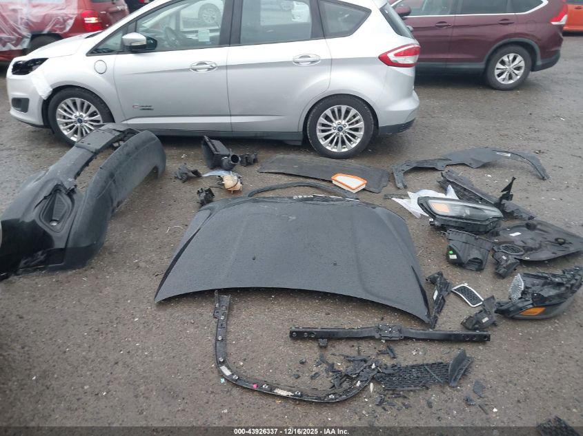 2019 Jeep Cherokee Latitude Plus 4X4 VIN: 1C4PJMLXXKD124476 Lot: 43926337