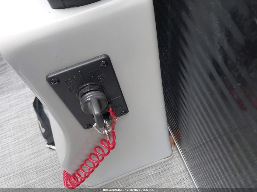 2021 Bennington 22Lsr VIN: 00000ETWK1747J021 Lot: 43926458